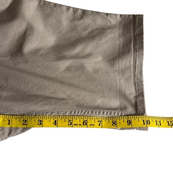 H&M Shorts Women's Size 32 Slim Fit Coupe E' Troite Taupe Stretch - Picture 9 of 9